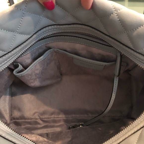 Michael Kors Satchel Leather Shoulder Handbag - Picture 4 of 8